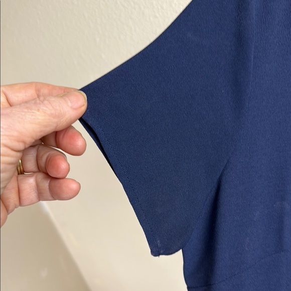 NWT Leith Navy Blue Pleated deep V-Neck, Faux Wrap Midi Dress - Picture 5 of 7